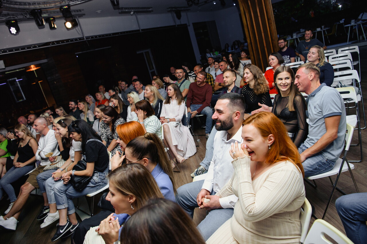 Театр "Чорний квадрат" представляє "Закохані танцюють у ліжку" (28.09.2023)