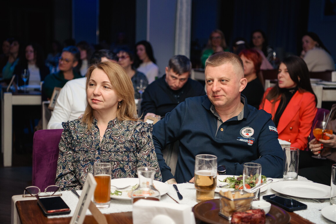 Театр "Чорний квадрат" представляє "Хто кого хоче..." (15.03.2023)