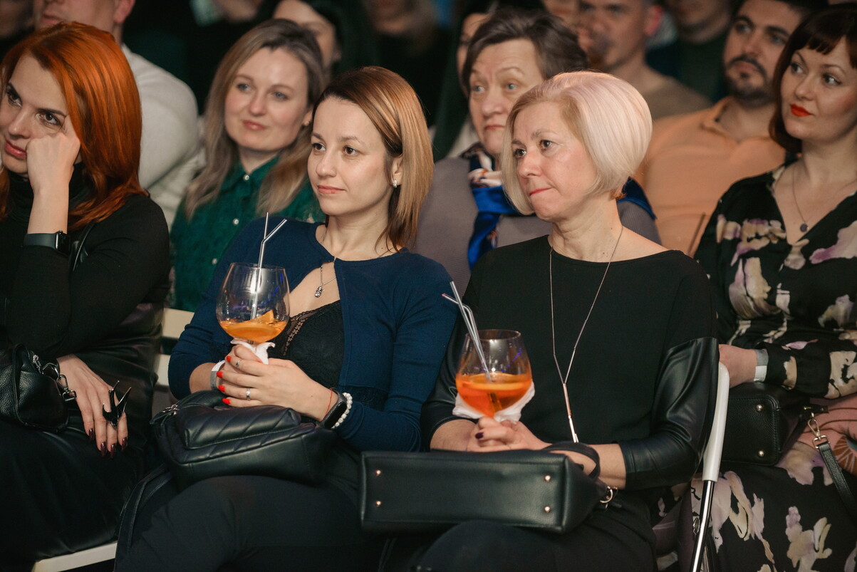 Театр "Чорний квадрат" представляє "Хто кого хоче..." (15.03.2023)