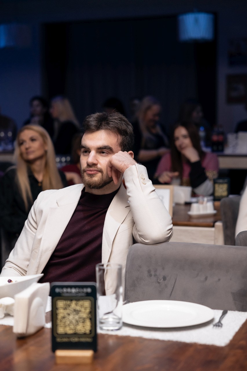 Театр “Чорний квадрат” представляє “Уроки кексу від А до Я” (12.12.2024)