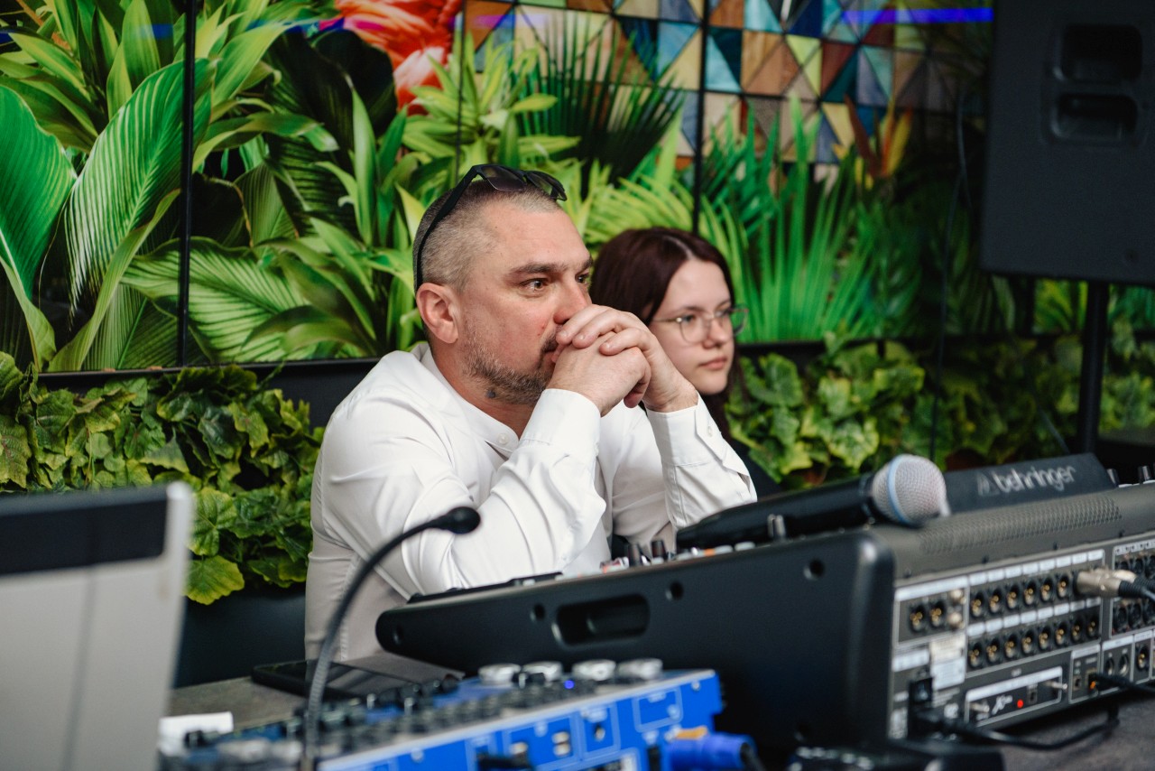 Чорний Квадрат "І хочеться, і - колеться" (23.03.2025)