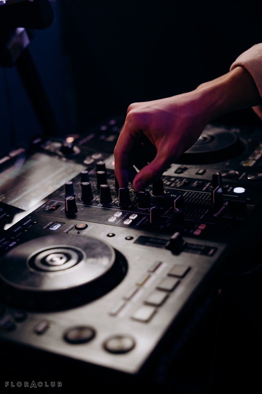 Анна Трінчер (16.11.2025)