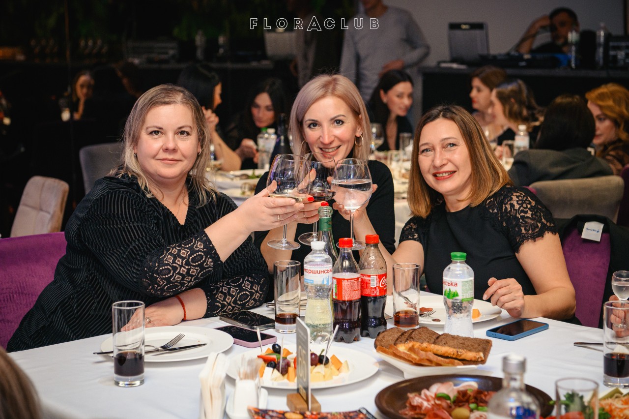 Новорічний корпоратив: Едмон Казарян (23.12.2025)